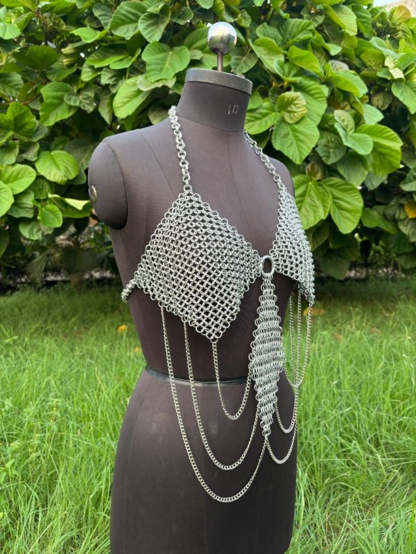 Fashionable Medieval Aluminum Butted 9 mm 16 Gauge Chainmail Top For Women - Image 2