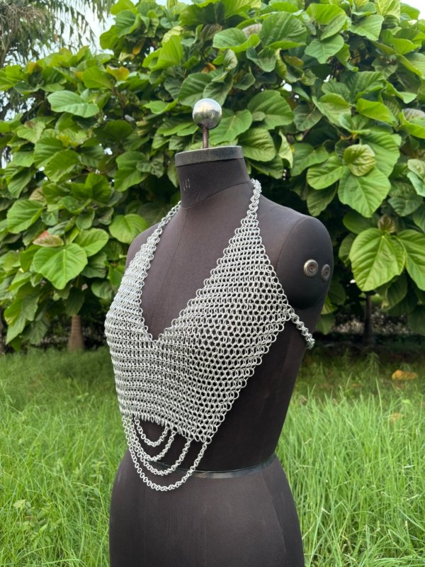 Fashionable Medieval Aluminum Butted 9 mm 16 Gauge Chainmail Top For Women - Image 2