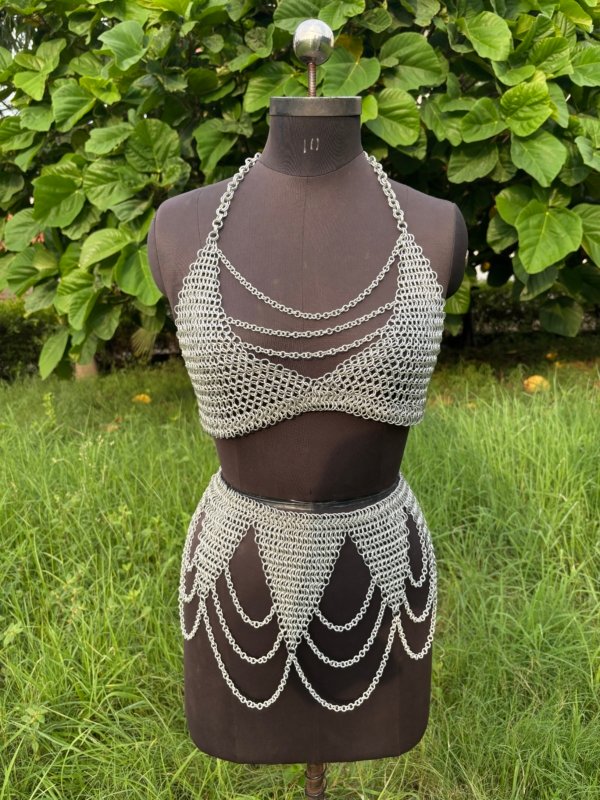 Fashionable Medieval Aluminium Butted 9 mm 16 Guage Chainmail Top With Skirt For Women
