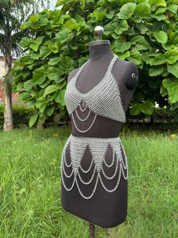 Fashionable Medieval Aluminium Butted 9 mm 16 Gauge Chainmail Top With Skirt For Women - Image 2